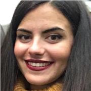 Profesora de inglés con nivel avanzado (C1) y soltura en todos los ámbitos, manejando a la perfección tanto writing, como listening y speaking, dispuesta a dar clases a quién necesite aprender este precioso idioma o conseguir más soltura. Anímate!